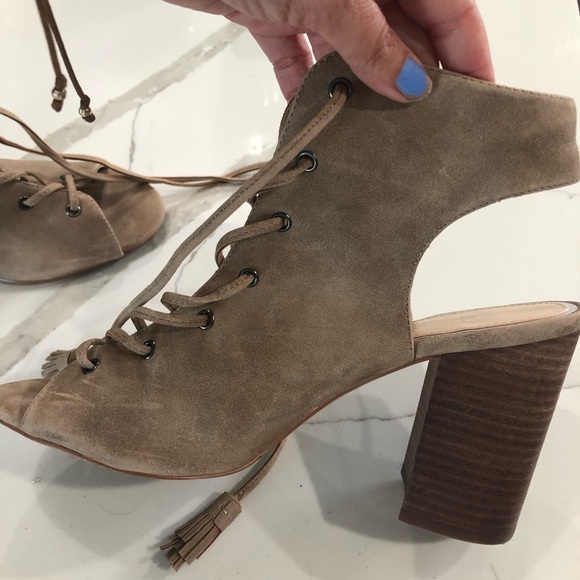 Jessica Simpson lace up heels - Picture 7 of 11